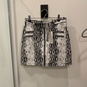 DOLLS KILL Snakeskin zipper skirt